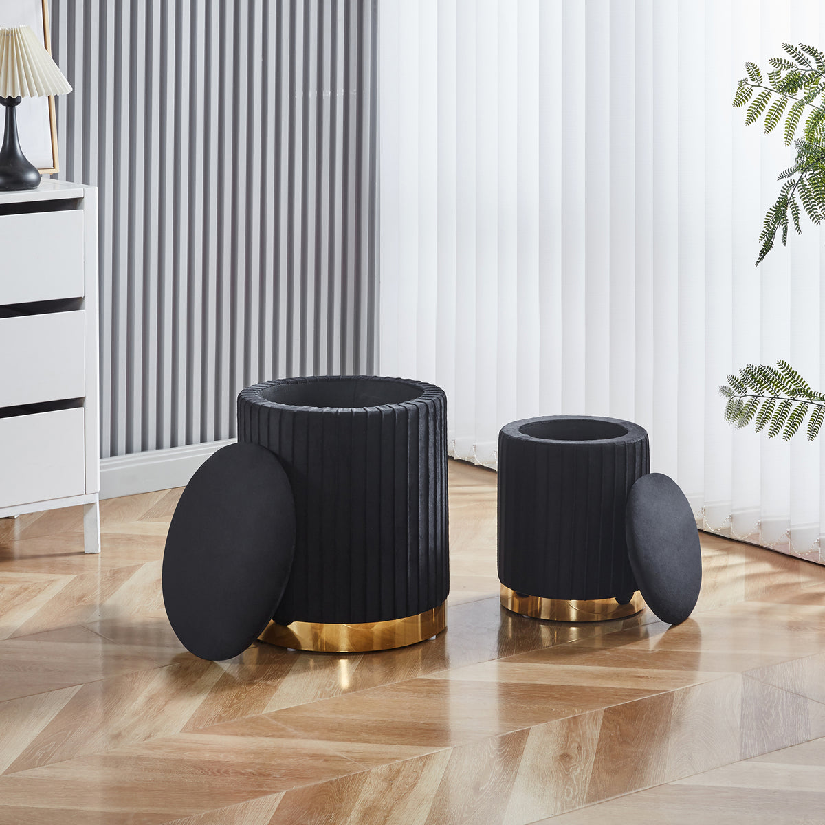 Set Di 2 Pouf Contenitori Velluto Design Moderno Poggiapiedi Sgabello A Coste Tondo Seduta Imbottita Fascia In Metallo Contenitore Capiente Storage Box Toeletta Trucco Poltroncina Bimbi Da Camera